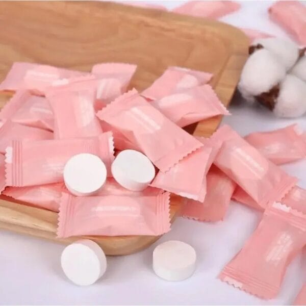 Disposable Compressed Towel Outdoor Travel Water Wet Wipe Towel Expandable Mini Face Care Tablet Capsules Cloth Wipes Paper Tissue ( 5pcs )